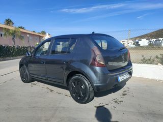 Dacia Sandero 2008
