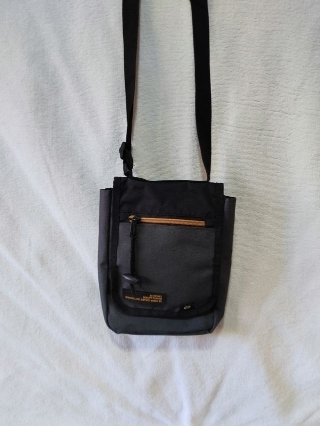 Bolso chico  pequeño negro y gris