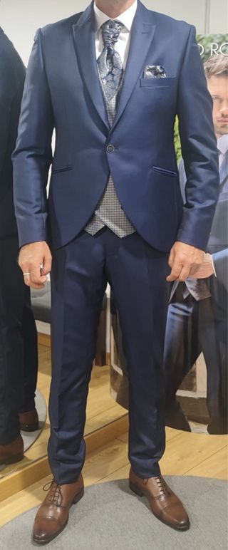 Traje de Novio Azul