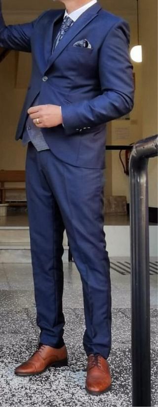 Traje de Novio Azul