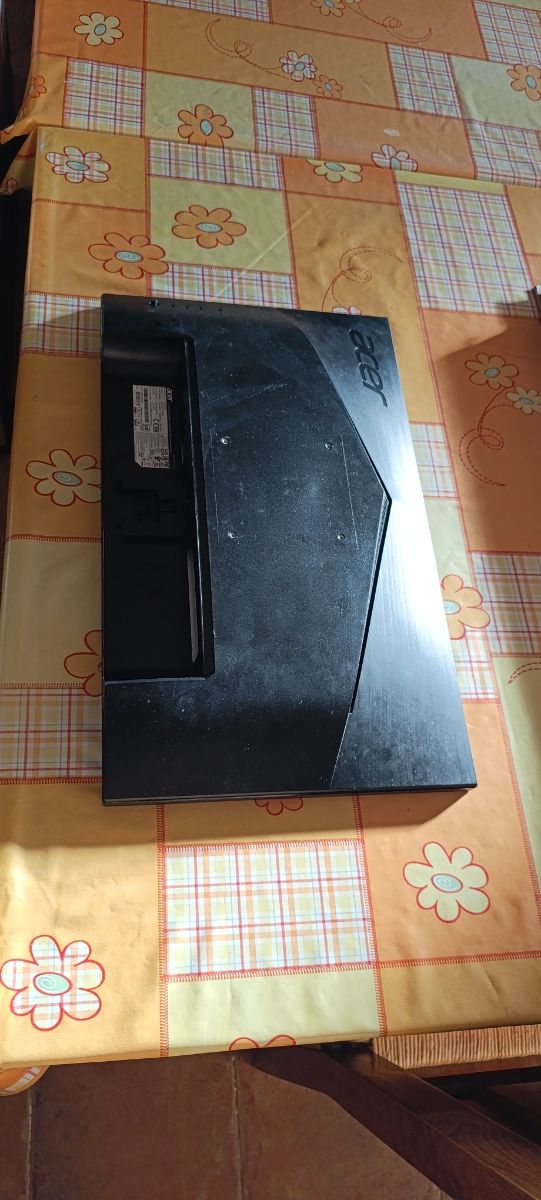 Acer Nitro KG241YS 23.8" LED FullHD
165Hz 1ms 1080