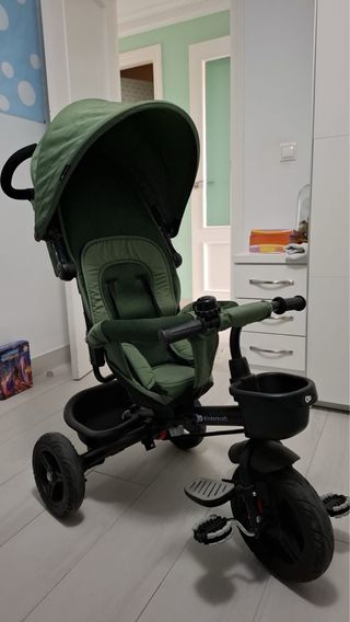 Triciclo para bebé apenas usado