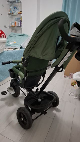 Triciclo para bebé apenas usado