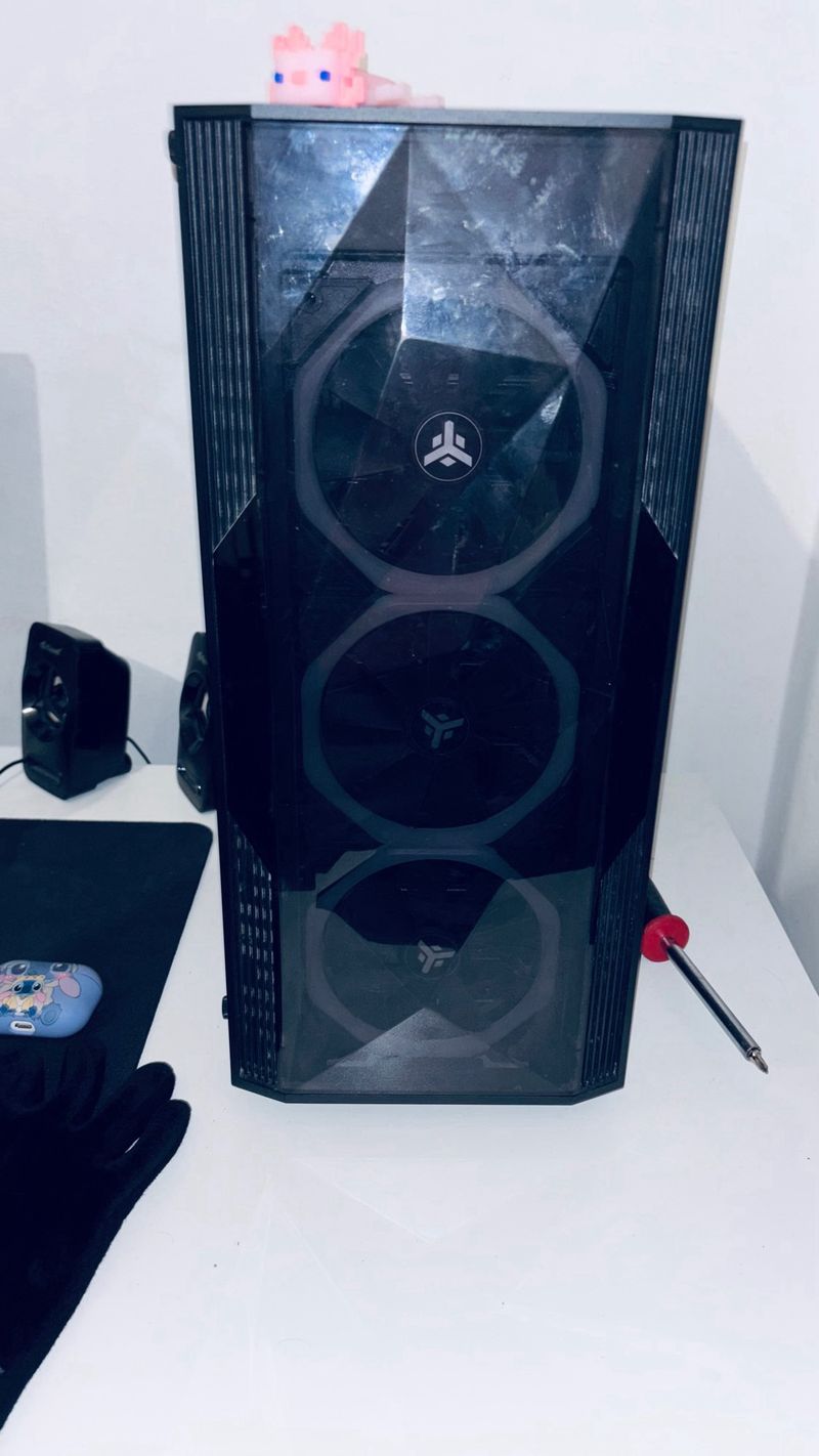 PC negro para juegos con luces RGB afbeelding 3