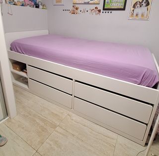 Cama IKEA casi nueva de 90/200
