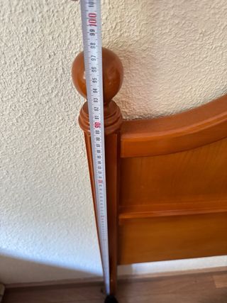 Cabecero de cama de madera