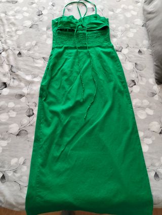 Vestido verde largo con tirantes