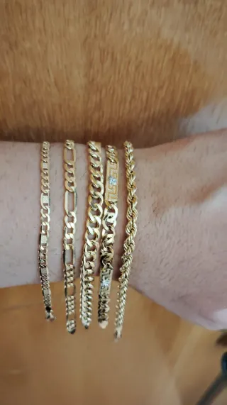 PULSERA ESTILO SALOMONICA, 18 KILATES.