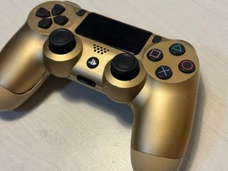 Mando original Ps4 Dorado