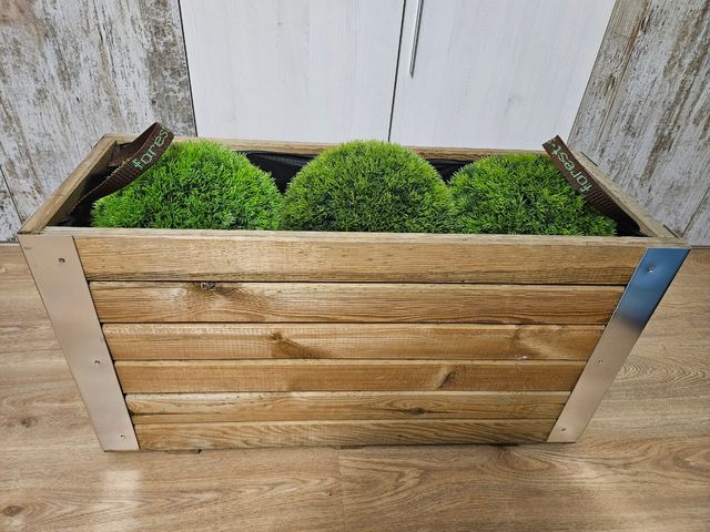 Maceteros de madera.