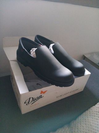 Zapatos de trabajo Dian negros
