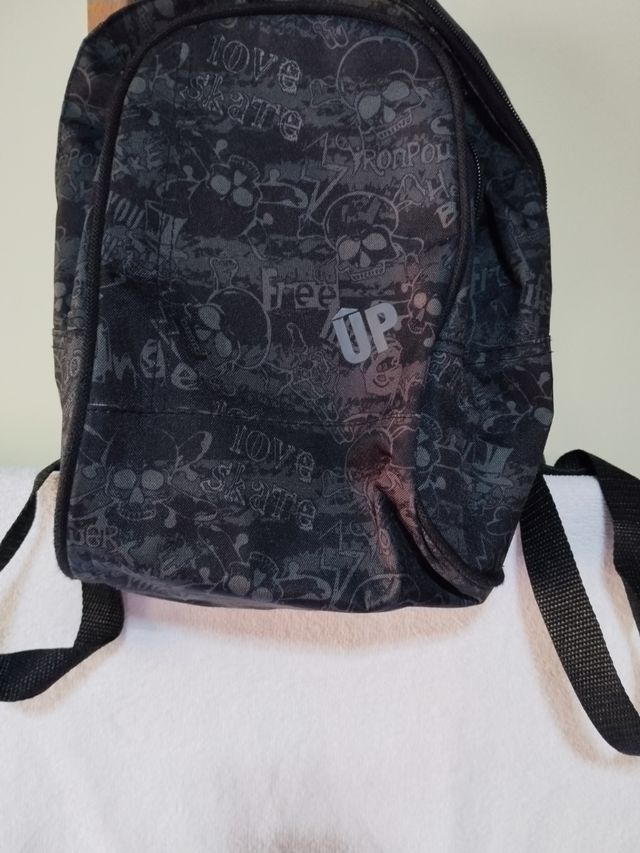 Mochila juvenil estampada