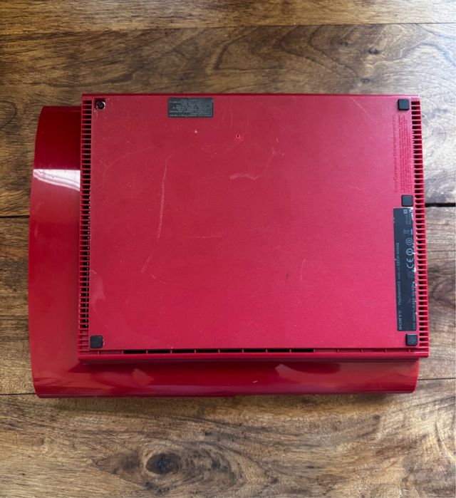PS3 Super Slim Edición Roja