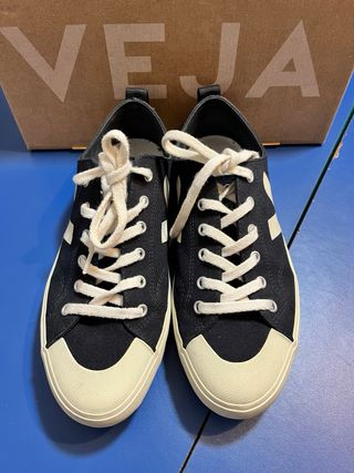 Tênis Veja Nova Canvas Preto Pierre