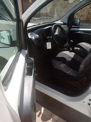 Peugeot Bipper 2008