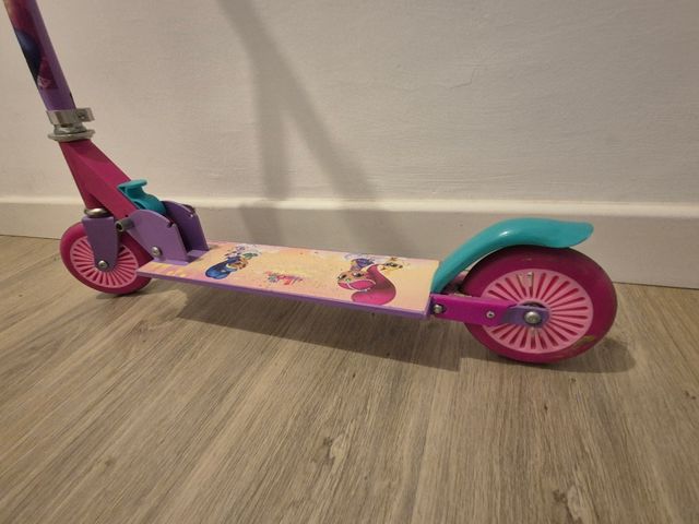 Patinete infantil rosa y morado