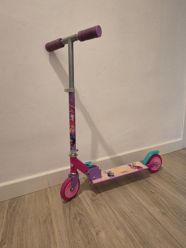 Patinete infantil rosa y morado