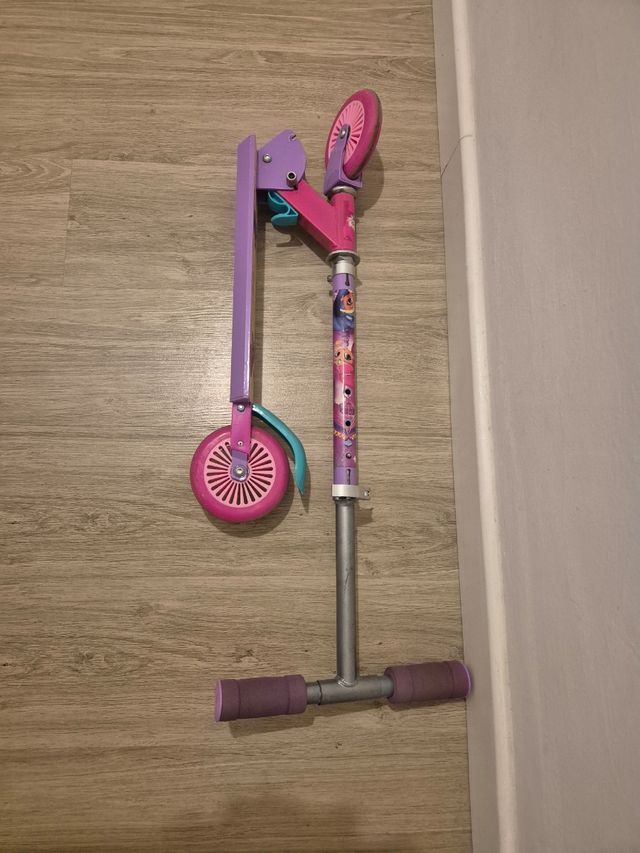 Patinete infantil rosa y morado