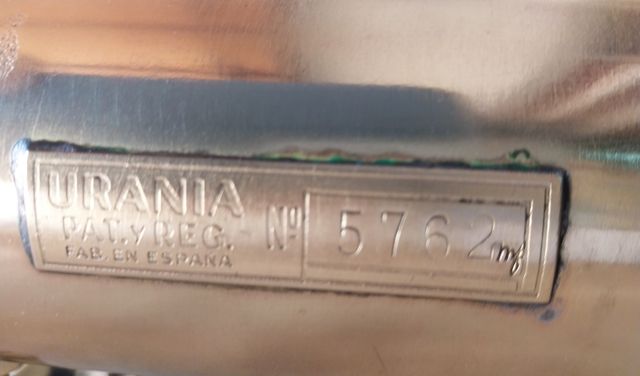 Antiguo Hornillo Portátil Urania