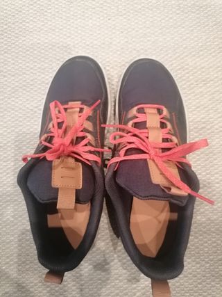 Zapatillas montaña trekking niño azul marino
