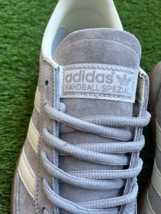 Zapatillas Adidas Unisex
Spezial Grises
