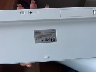 Teclado Bluetooth Omoton Plata para iPad