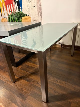 Mesa de comedor o despacho cristal y metal