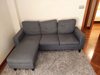 Sofá seccional gris tela