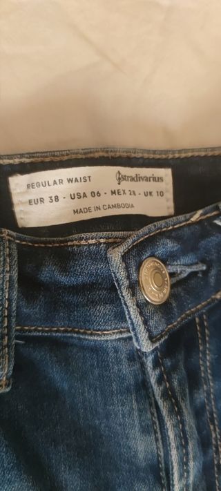 Pantalón vaquero pitillo 
