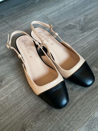Zapatos planos beige y negro talla 38