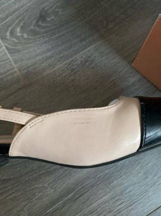 Zapatos planos beige y negro talla 38