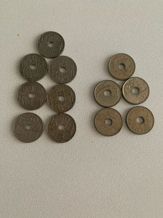 12 Monedas Españolas antiguas con orificio central