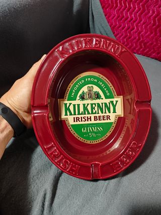 Cenicero Cerveza Kilkenny Irish Beer