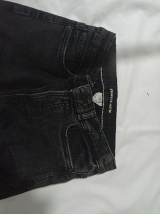 Pantalones vaqueros negros 