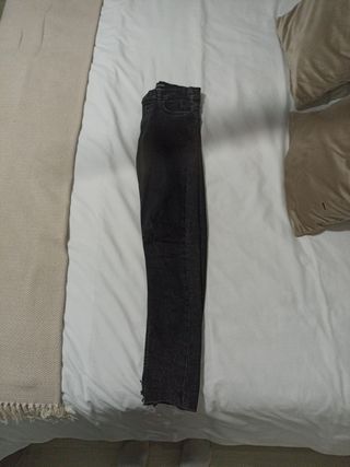 Pantalones vaqueros negros 