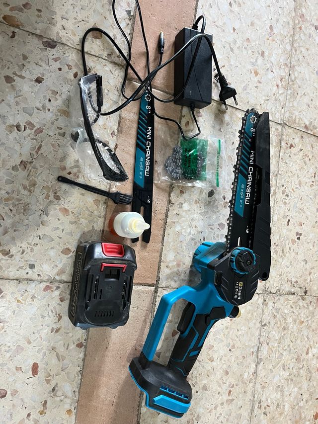 Sierra de podar a batería Gisann 8