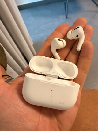 Airpods Pro 1 de Apple (Blancos)