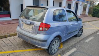 Despiece Hyundai getz 2005 por siniestro trasero. 