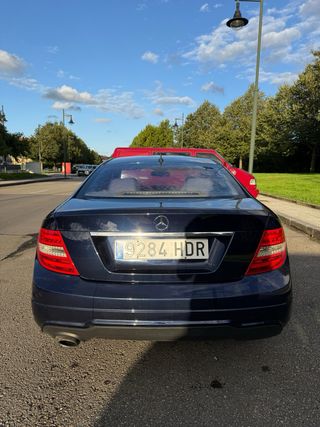 Mercedes-Benz Clase C 2011