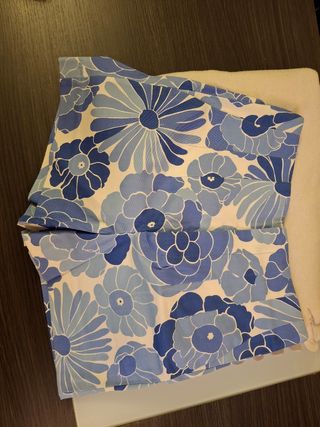 Pantalones cortos florales azules