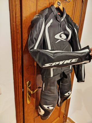 Mono 2 piezas Spyke talla 54