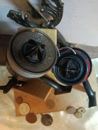 Due mulinelli da pesca Sagarra antichi e funzionali