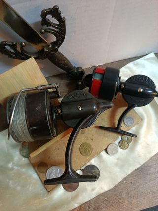 Due mulinelli da pesca Sagarra antichi e funzionali