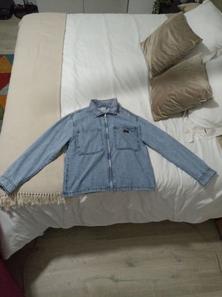 Camisa vaquera con cremallera