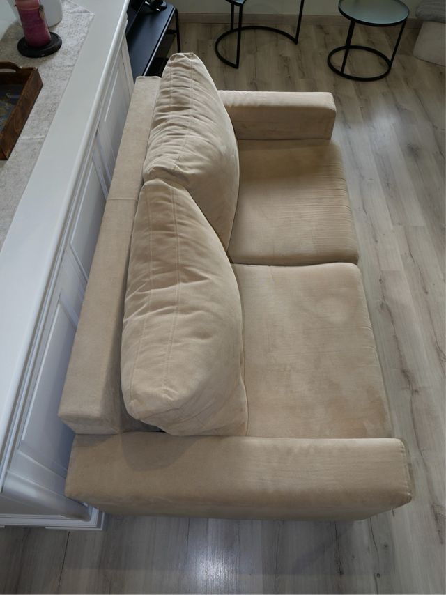 Sofá de tela camel elegante y desenfundable 