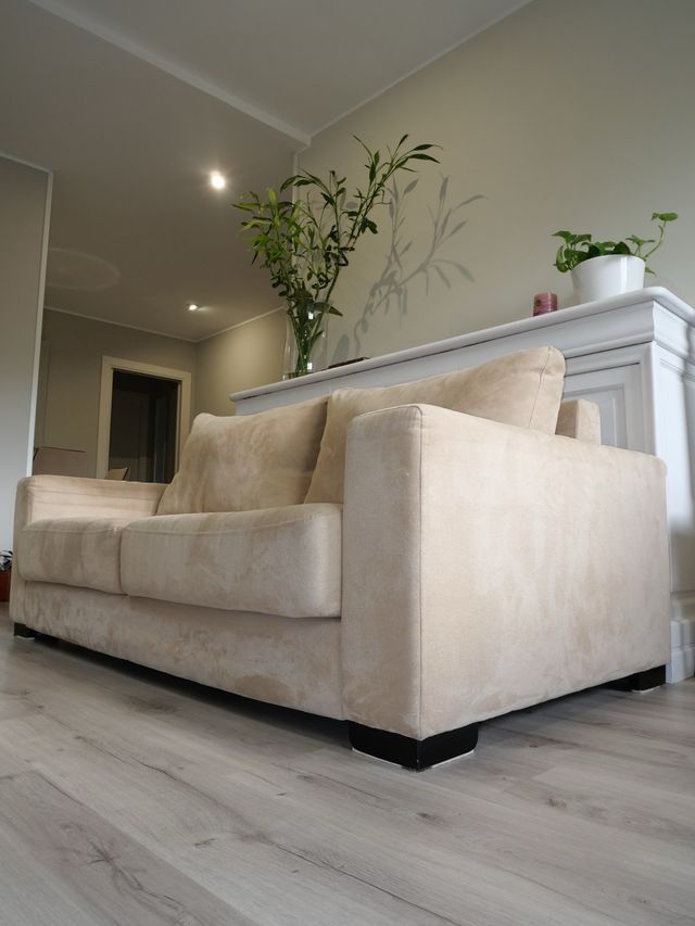 Sofá de tela camel elegante y desenfundable 