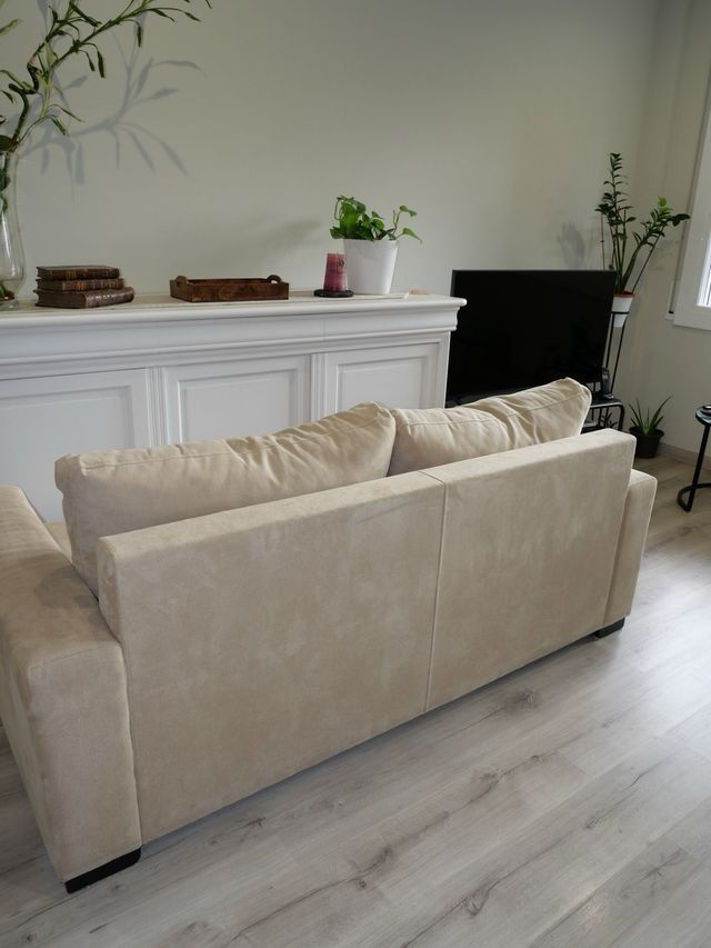 Sofá de tela camel elegante y desenfundable 