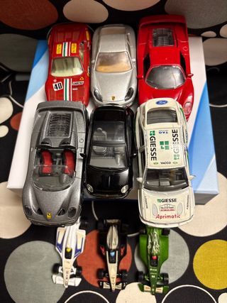 Modellini auto Ferrari e altre marche