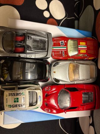 Modellini auto Ferrari e altre marche