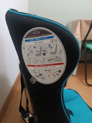 Silla coche Isofix azul y negro